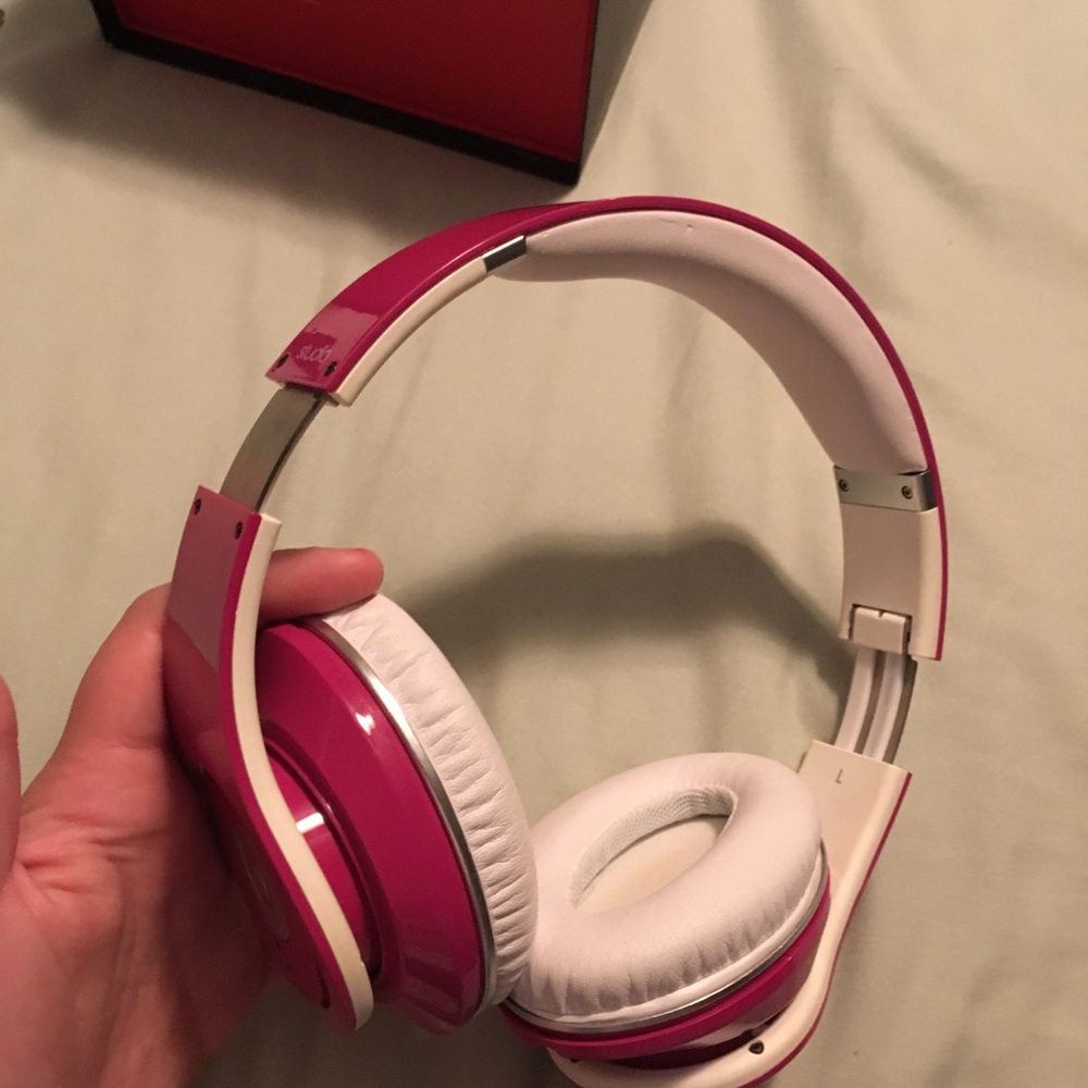 Beats By Dre — Original Studios (Pink) - Picture 5 of 8